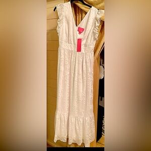 Lilly Pulitzer white dress size 10. New with tags.